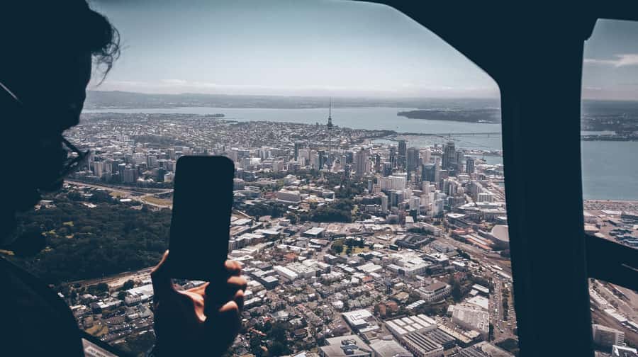Auckland: 36 min scenic helicopter flight - Coast to Coast - Waitemata Harbour to Devonport: Rangitoto’s Crater View