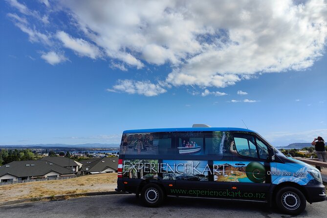 Auckland Airport Private Transfers in a Luxury Minibus - Door-to-Door Drop-Offs in Auckland City (Hotel or Airbnb)