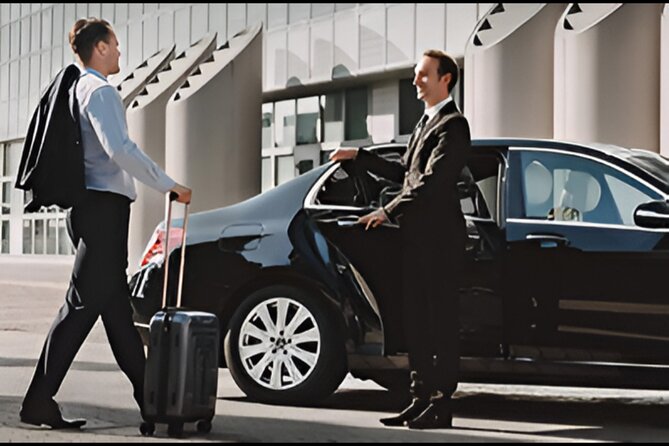 Auckland Airport Private Transfers with child car seats - The car seat setup: rear-facing, forward-facing, booster