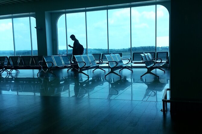 Auckland Airport Private Transfers with child car seats - “One hour” is short. Here’s how to make it work for your schedule.