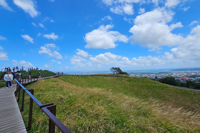 Auckland City Halfday Guide Tour - Stop 6: Parnell Rose Gardens for Scent-and-Color Calm