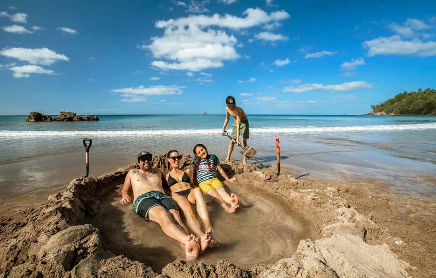 Auckland: Coromandel Day Tour including Hot Water Beach - What the guide adds: more than directions
