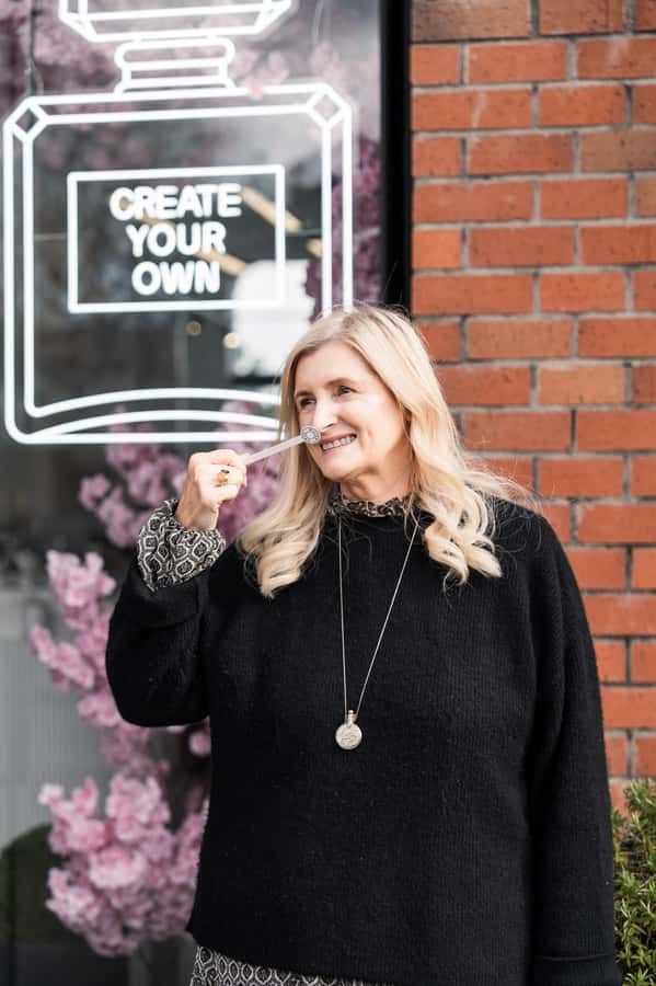 Auckland: Create Your Own Bespoke Fragrance - 60 scent ingredients: building your style from rose to oud