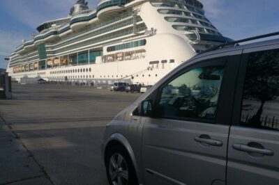 Auckland Downtown Hotel Transfers to/from Cruise Ship in Minivan - Pickup and Drop-Off: What the Driver Actually Does