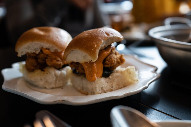 Auckland: Flavours of our City Food Walk - How the Big Foody Walk Works: small-group pace and guided attention