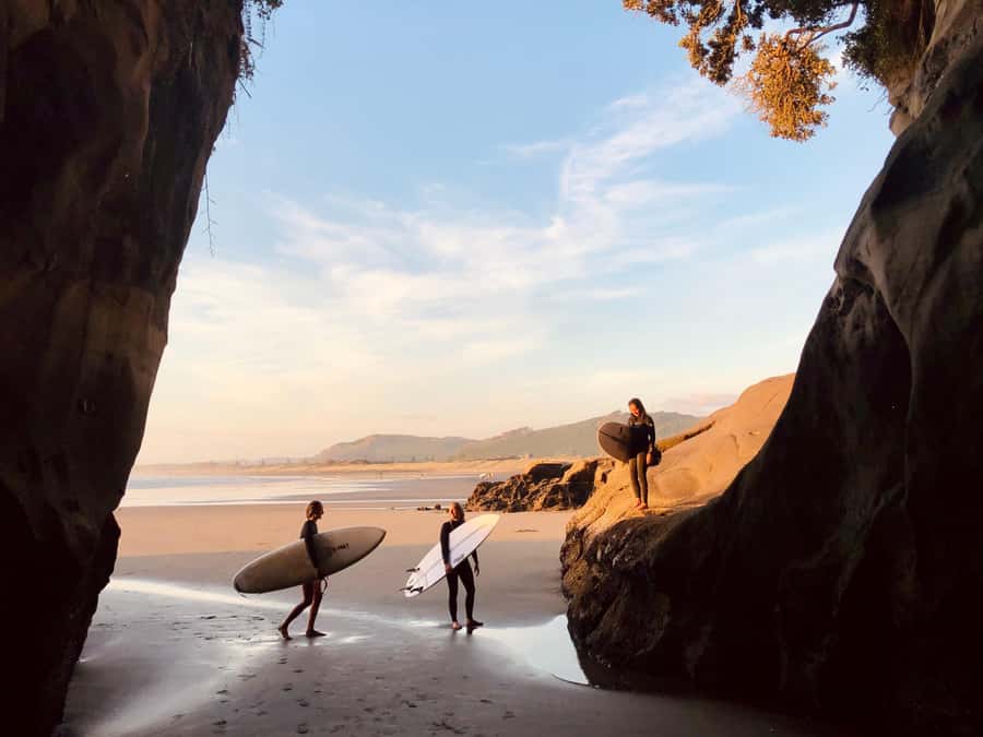 Auckland: Group Surfing Lesson with Muriwai Surf School - The two-hour flow: what happens from arrival to first rides