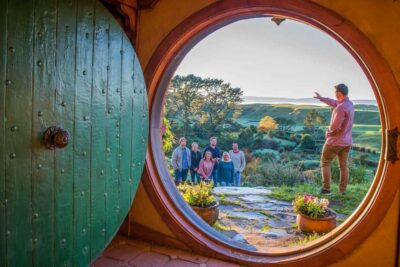 Auckland: Hobbiton Movie Set Day Trip with Festive Lunch - The official Hobbiton guided tour: how you actually see the Shire