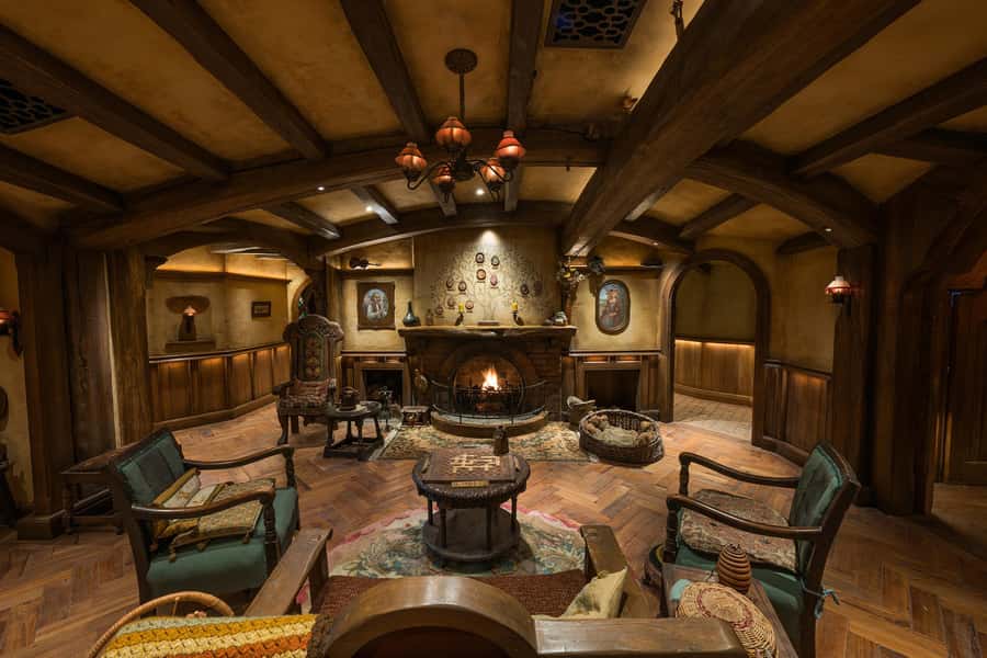 Auckland: Hobbiton Movie Set Day Trip with Festive Lunch - Party Marquee buffet lunch: what you’ll eat and how to time yourself