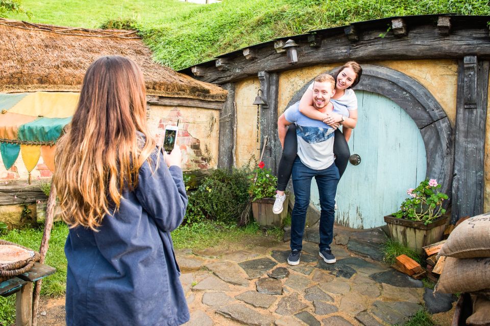 Auckland: Hobbiton Movie Set Tour with Lunch - FAQ