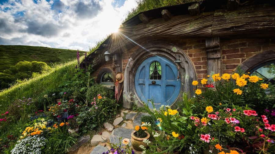 Auckland: Hobbiton, Rotorua and Wai-O-Tapu Day Tour - Key things that make this tour work