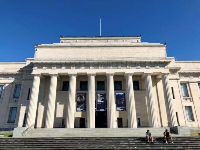 Auckland: Private Walking Tour with a Local - Starting at 260 Queen Street or Auckland Domain: Getting Oriented Fast