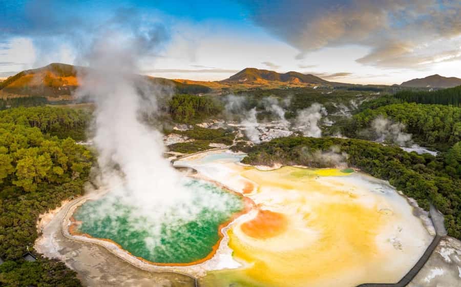 Auckland: Rotorua Highlights inc Wai-O-Tapu & Polynesian Spa - Timing, Comfort, and What to Pack for a 12-Hour Geothermal Day