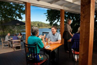 Auckland: Scenic Boat Cruise to the Riverhead Tavern - Harbour Bridge and the shoreline you don’t always see