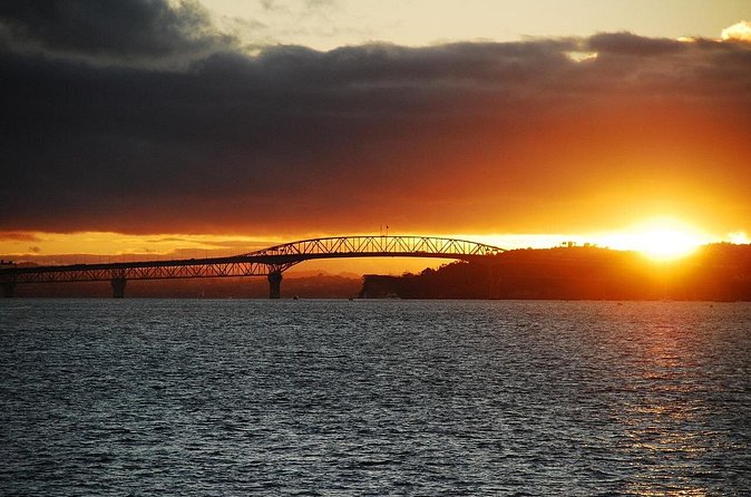 Auckland Sunset Harbour Cruise - Meeting point at Westhaven Drive: making the start easy