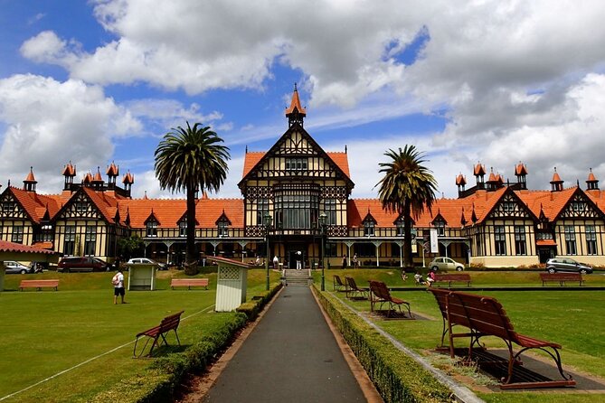 Auckland to Rotorua, Hobbiton and Waitomo 1 Way Small Group Tour - Price and value: what $266.23 covers on a one-way, ticket-heavy route