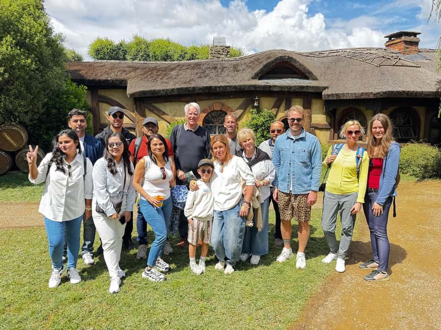 From: Auckland: Rotorua via Hobbiton Tour One Way Tour - Key tour takeaways
