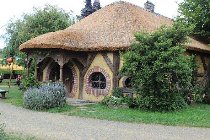 Hobbiton Afternoon Tour in Luxury Minibus from Auckland - Green Dragon Inn Drink: Where the Magic Gets a Real-Life Finish