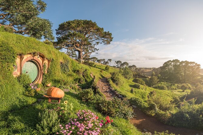 Hobbiton Movie Set Guided Day Tour with Lunch from Auckland - Hobbiton Movie Set tour: 1,250 acres, hobbit holes, and the Green Dragon Inn