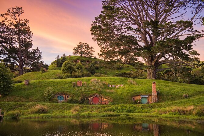 Hobbiton & Rotorua Living Māori Village Private Tour Ex-Auckland - Quick hits before you go