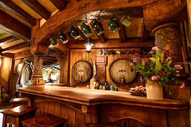 Hobbiton & Rotorua Small Group Tour including Te Puia from Auckland - Rotorua city driving stop: a taste, not a full day