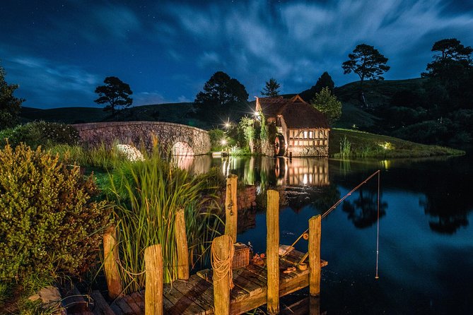 Hobbiton & Waitomo Caves Guided Day Trip from Auckland incl lunch - The Drive Back Through Waikato River Country and Māori Sites