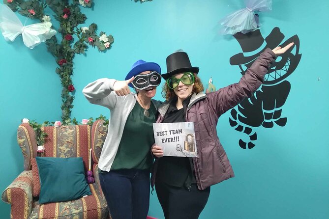 Mad Hatter's Hat Escape Room Experiences - Hints, Teamwork, and the 10-Puzzle “Factory” Feeling