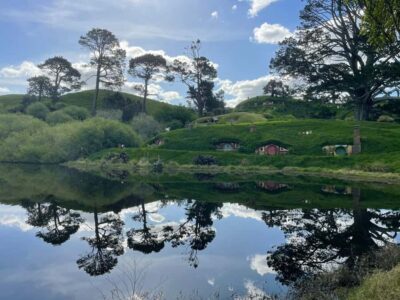 Magical Hobbiton & Waitomo Caves Small Group from Auckland - Waitomo Glowworm Caves: the boat ride is the moment