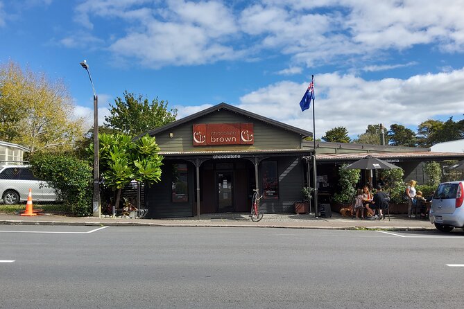 Matakana Art & Horse Riding Experience Private Tour From Auckland - Charlies Gelato: The Matakana Institution Quick Hit