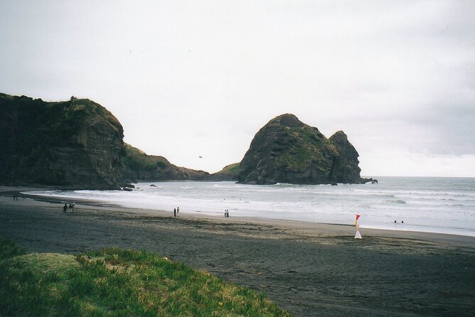 Piha Beach & Wilderness Nature : PRIVATE TOUR 8 hrs - Mount Eden’s crater views: the extinct volcano payoff