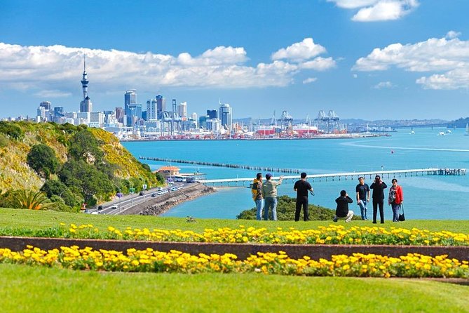 Private Auckland City Tour For Small Group in a luxury vehicle. - Mount Eden (Maungawhau): Your Fast View-Check of Auckland