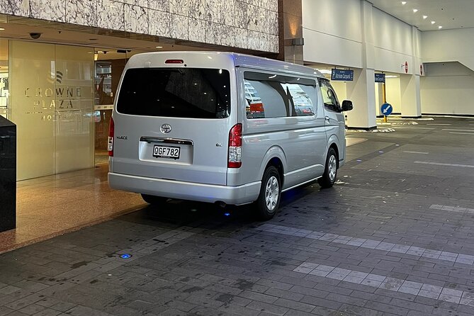 Private Mini Van Transfer From Auckland Airport to Auckland City - Practical checklist: how to make pickup go smoothly