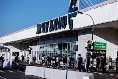 Private One-Way Transfer: Auckland Airport to Auckland City Hotel - Toyota Hybrid comfort for a hotel check-in morning (or night)