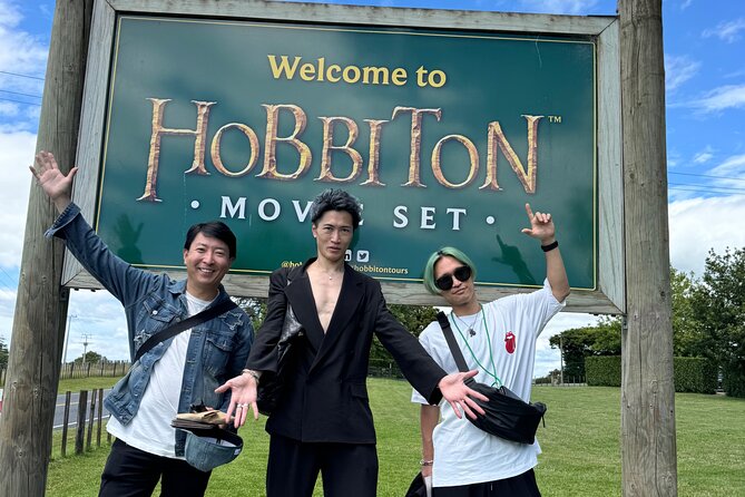 Private The Hobbiton Tour - Auckland Tour House - Bag End, hobbit holes, and the landmarks you’ll remember