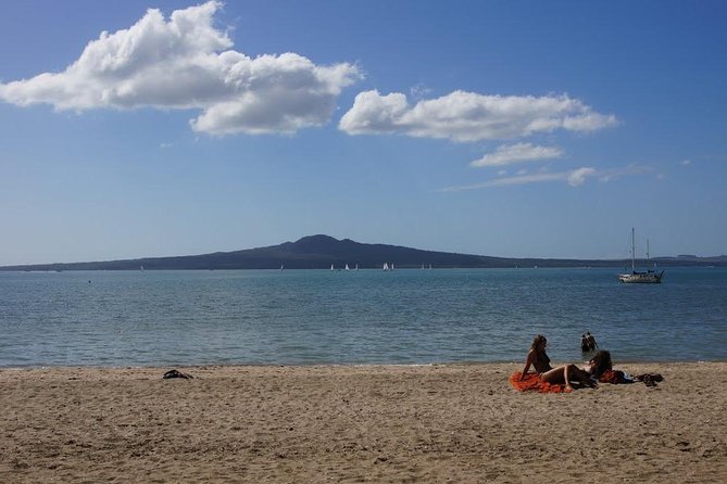 Private Tour: Auckland City and Countryside Tour - Mt Eden: the volcanic walk that makes Auckland feel like Auckland