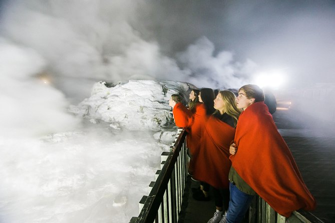 Private Tour From Auckland to Rotorua & Waitomo Glowworm Caves, Small group - Lake Rotorua and Government Gardens: A Quick Scenic Pause (Hot Pools Not Guaranteed)