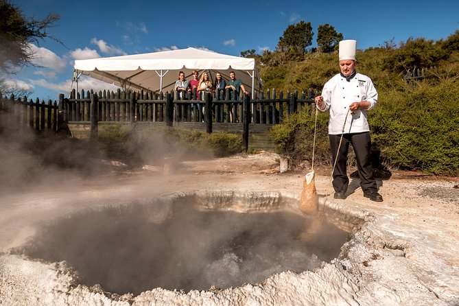 Private Tour From Auckland to Rotorua & Waitomo Glowworm Caves, Small group - Lunch, Snacks, and What’s Actually Included on a Long Day