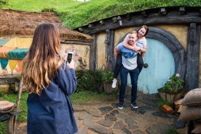 Private tour - Hobbiton Movie Set Evening Banquet Return from Auckland - How the Auckland pickup works (and why it’s worth paying for)