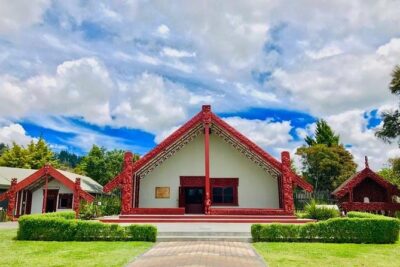 Rotorua Full Day Private Tour from Auckland - Stroll at the Rotorua Lakefront and Government Gardens
