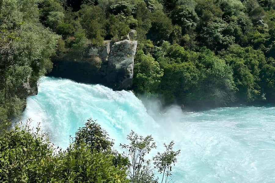 Rotorua & Taupo DayTour Waiotapu & Huka Falls from Auckland - Huka Falls: close enough to feel the power, not so long you get bored