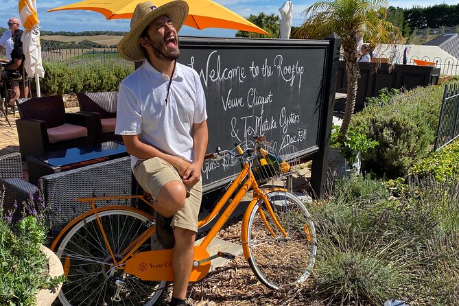 Sip & Savour through Waiheke Island (11 guests max) - Vineyard tastings: three stops and how to taste smarter