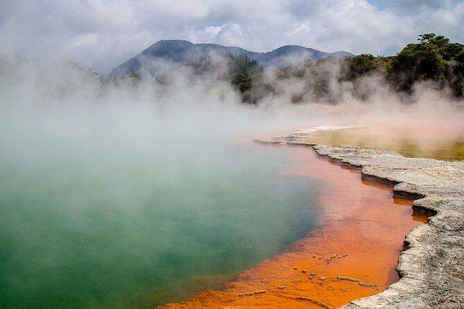 Small Group Northern Voyager 7 Days Tour - Rotorua Day 2 and Day 3: Wai-O-Tapu’s color show and geothermal time