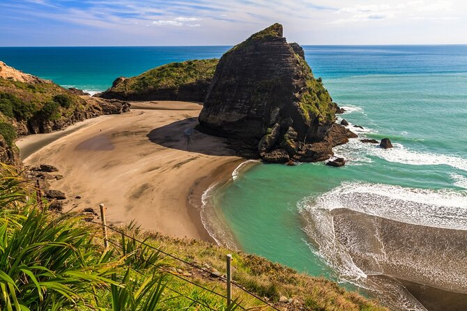 Ultimate Auckland Experience Full Day Tour with Brewery Lunch - Crossing to west Auckland: why the Hallertau lunch is the anchor