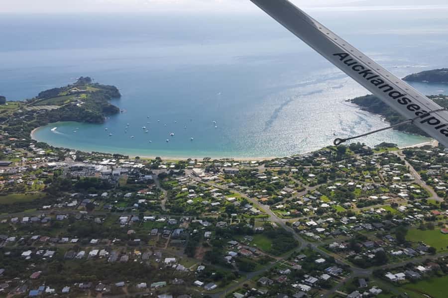 Waiheke Island: 30-Minute Scenic Flight - Weather, packing, and weight rules that affect your day
