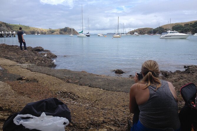 Waiheke Island Private Double Headland Walk - Oneroa Village lunch: how to eat well without derailing the day