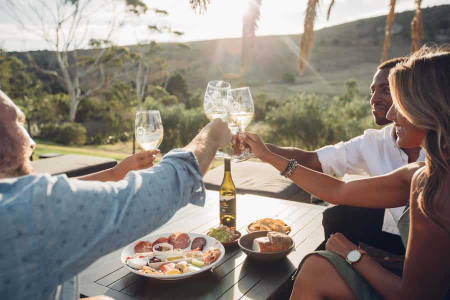 Waiheke Island: Wine Tour & Lunch at Award Winning Venue - How the schedule keeps you moving (without feeling rushed)