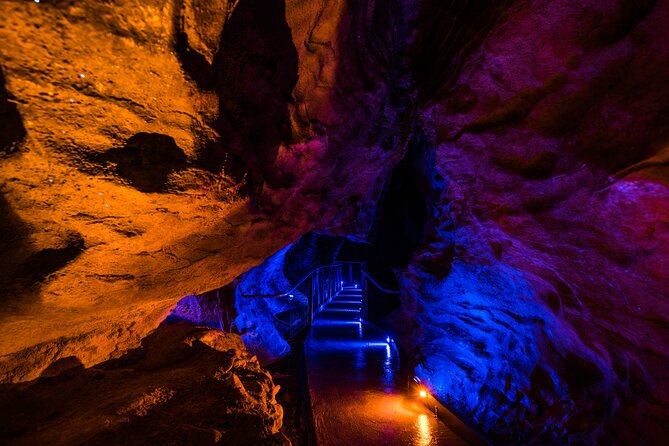 Waitomo Glowworm & Ruakuri Twin Cave Experience - Small Group Tour From Auckland - What to wear and pack for caves, stairs, and camera limits