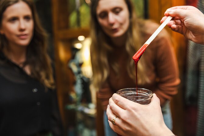 Wētā Workshop Unleashed - Intro to Scars and Scrapes Workshop - Why the Fake Blood Recipe Matters More Than You Think